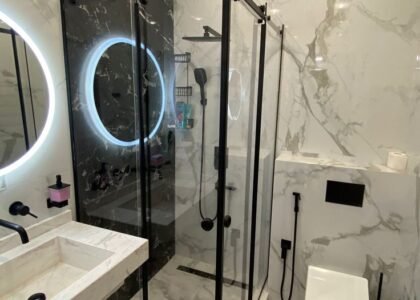 Shower Glass Partitions in Dubai