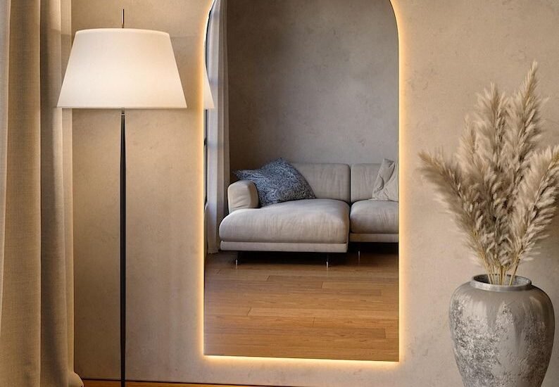 arch mirror