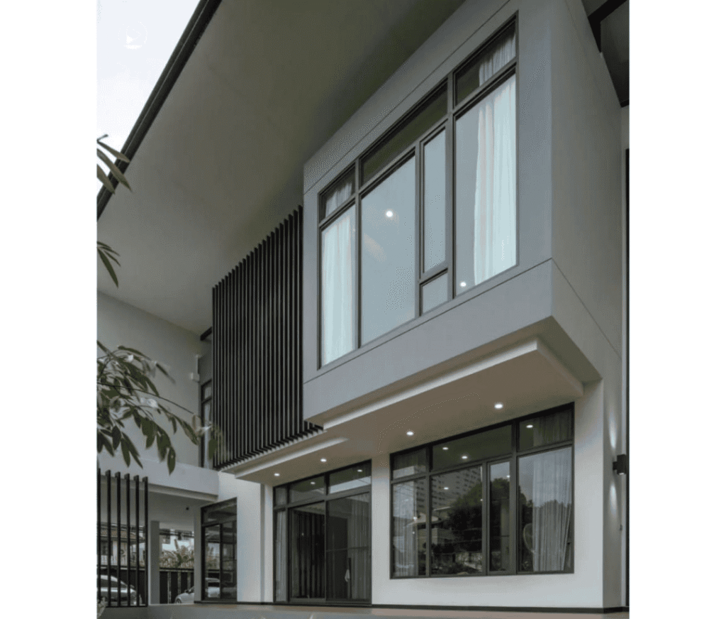 Custom Aluminium Windows for Villas in UAE